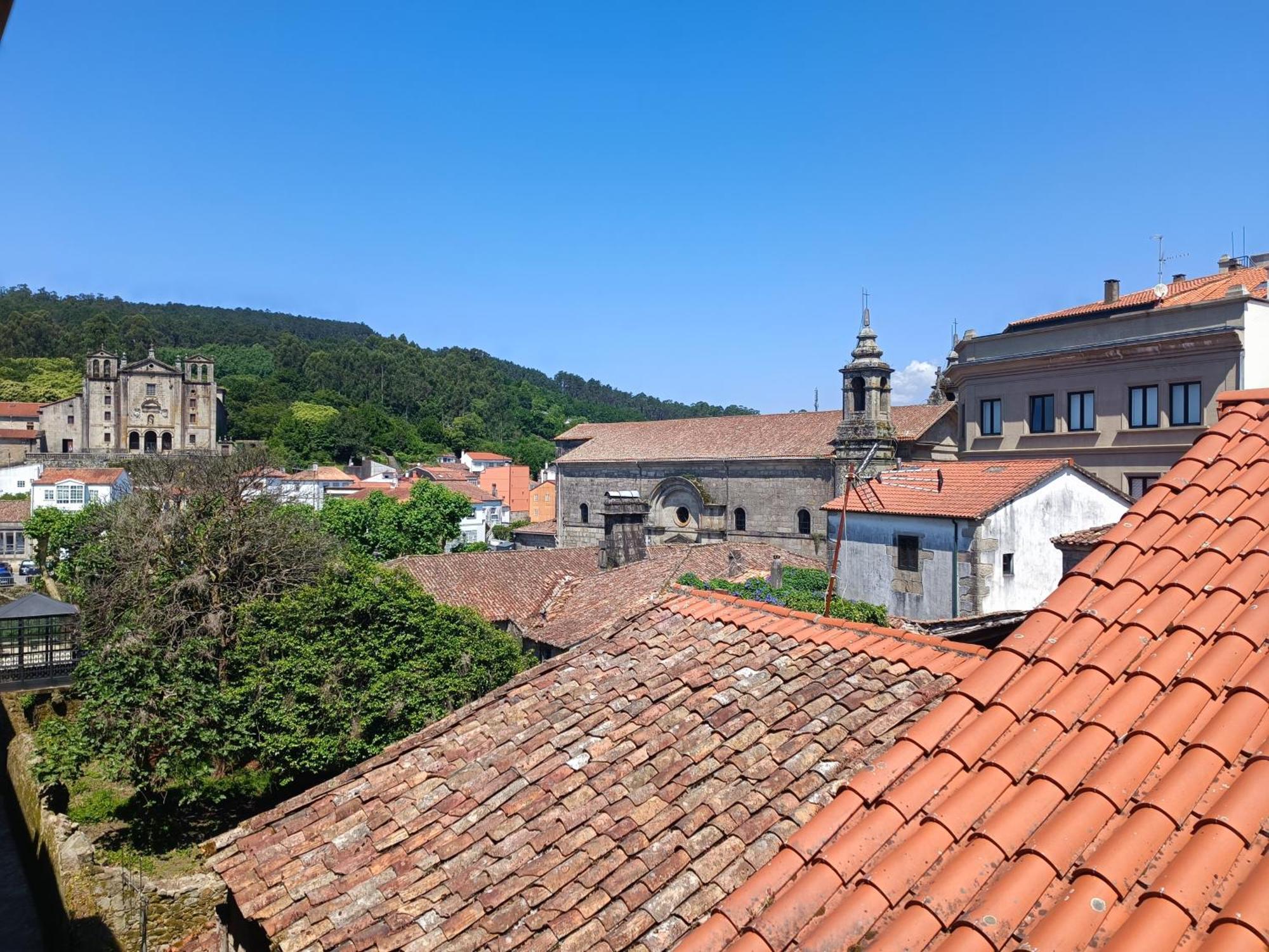 A Barca De Pedra Hostel Padrón Buitenkant foto